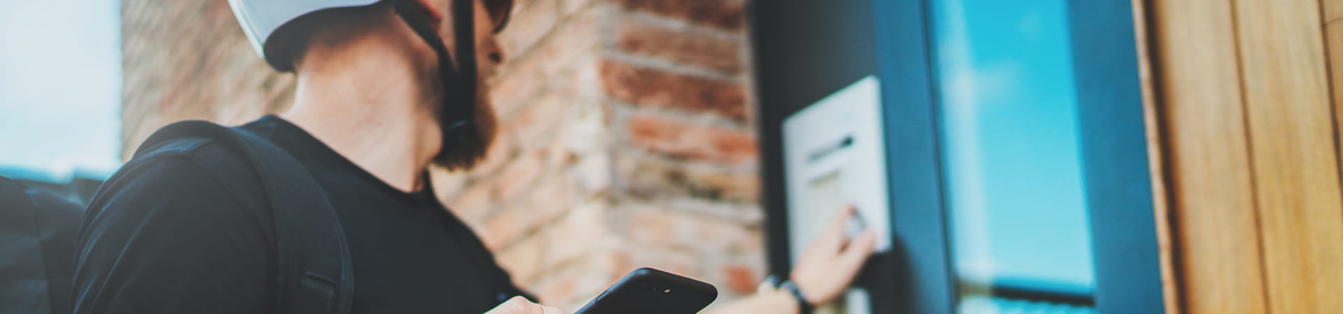 Article, ما العوامل التي تؤثر على كرم الضيافة؟