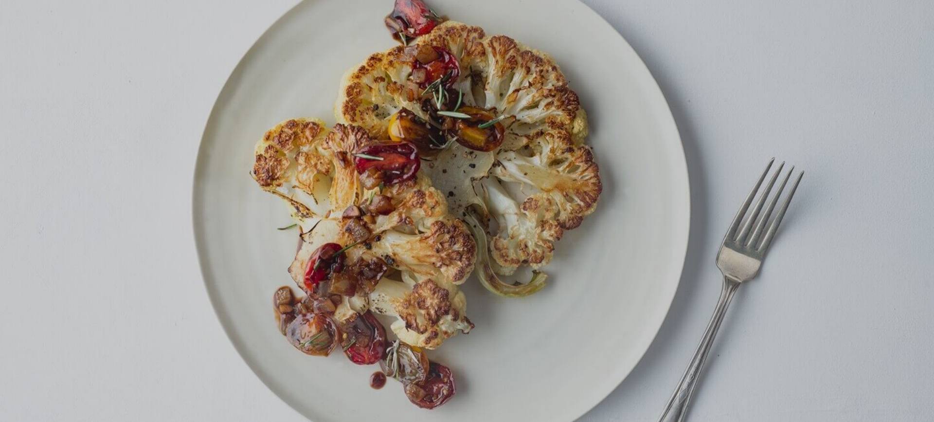 recipe image Blomkålsbøf med hvidløg og chili
