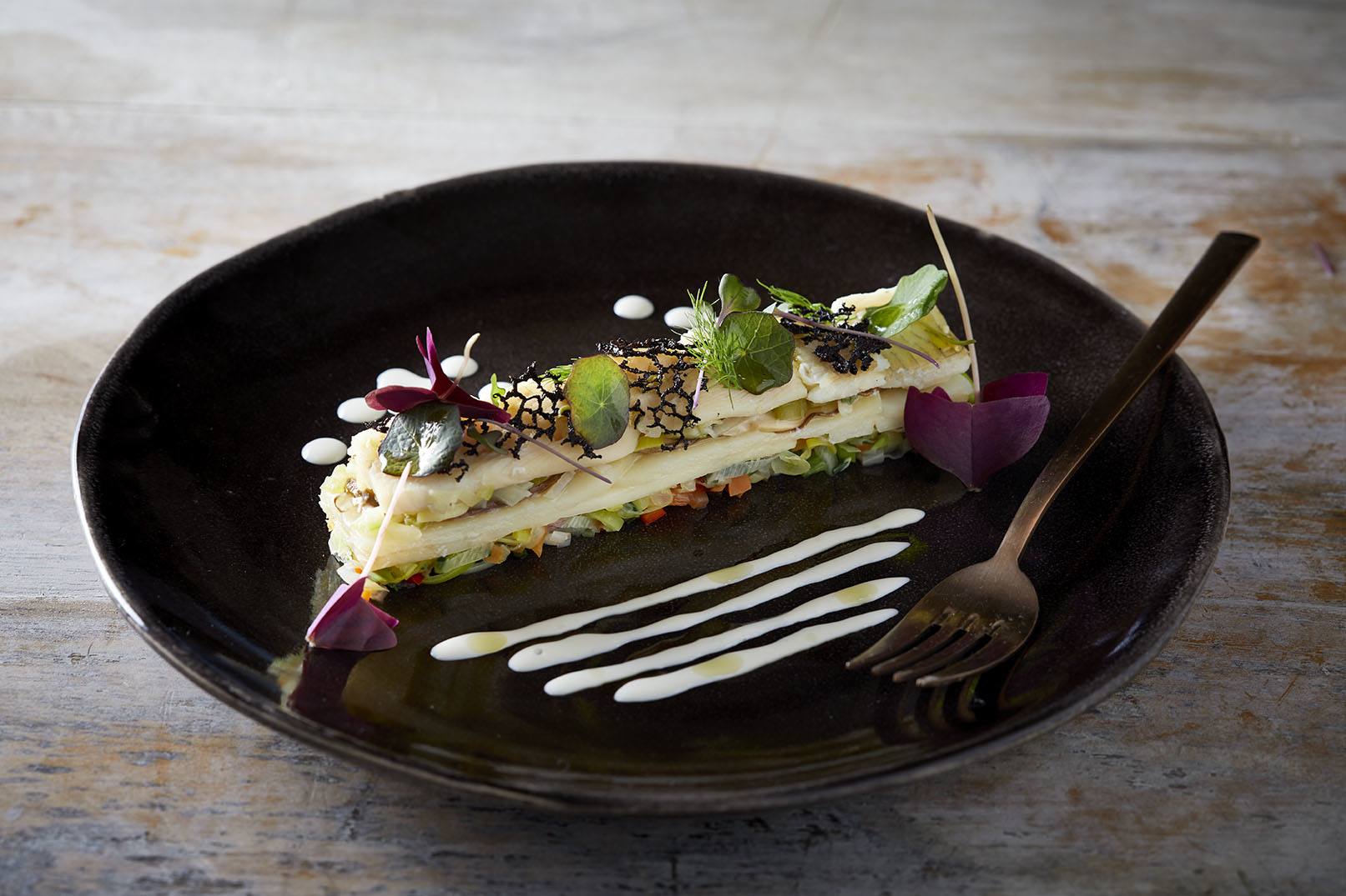 recipe image Γλώσσα Bianco με λαχανικά εποχής