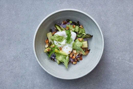 recipe image Σπαράγγια, ποσέ αυγό, Βοτανική Ολλανδέζ