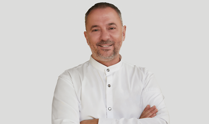 Δημήτρης Σκαρμούτσος, ο #1 Executive Chef & Celebrity μαγειρεύει με Flora Professional