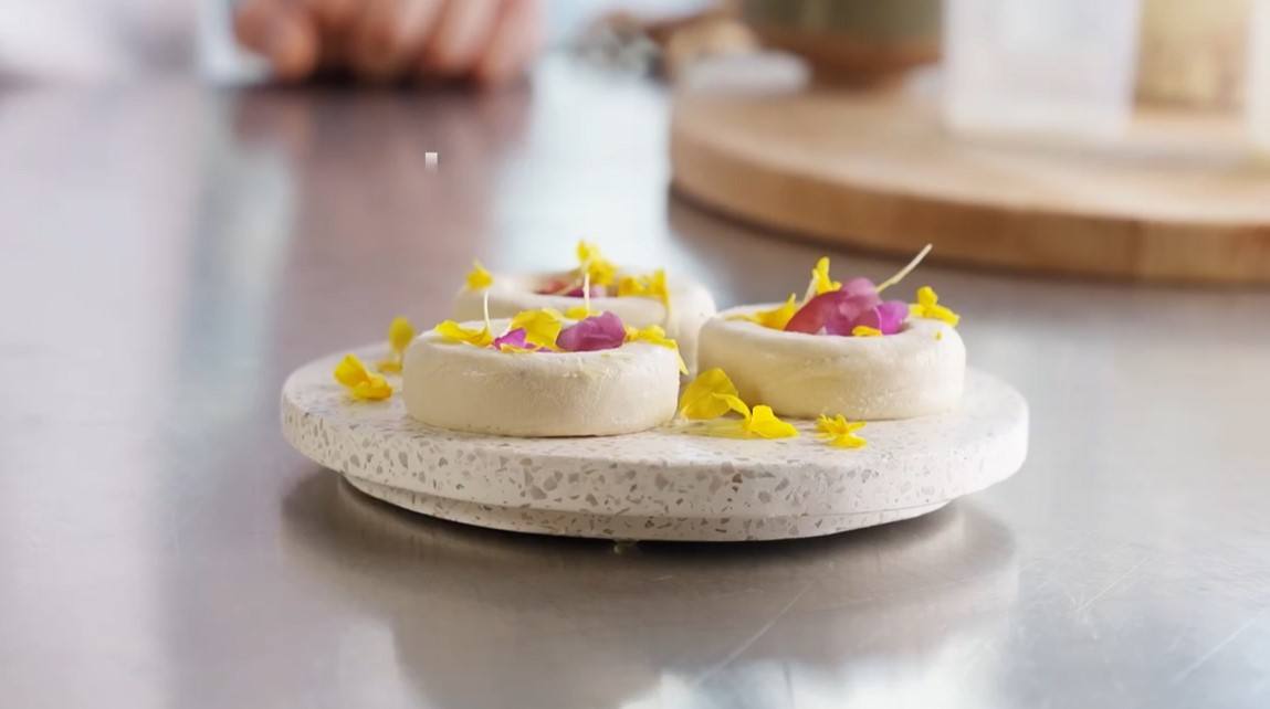 recipe image Lychee Rose Pana Cotta
