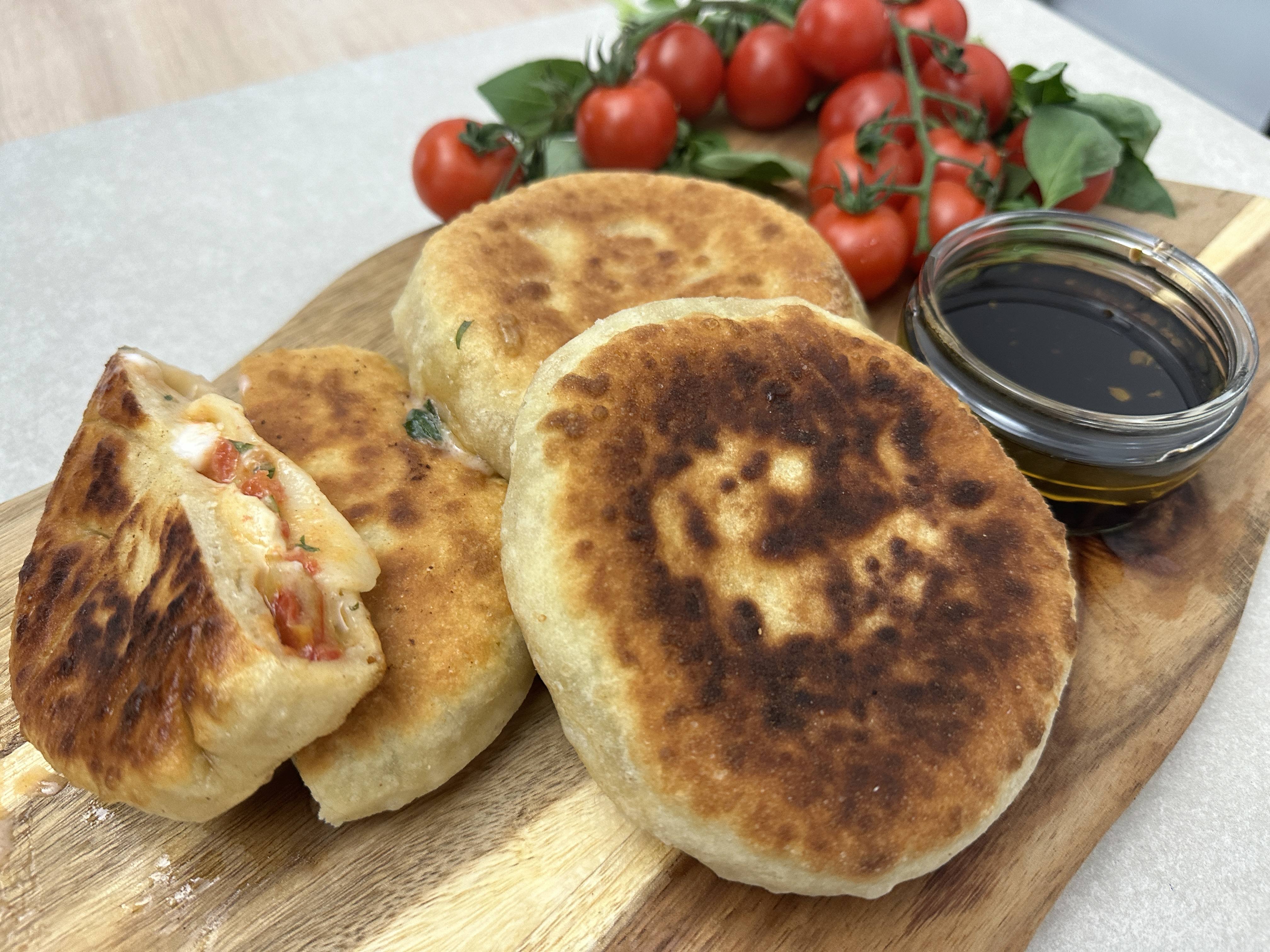 recipe image Caprese Flatbreads