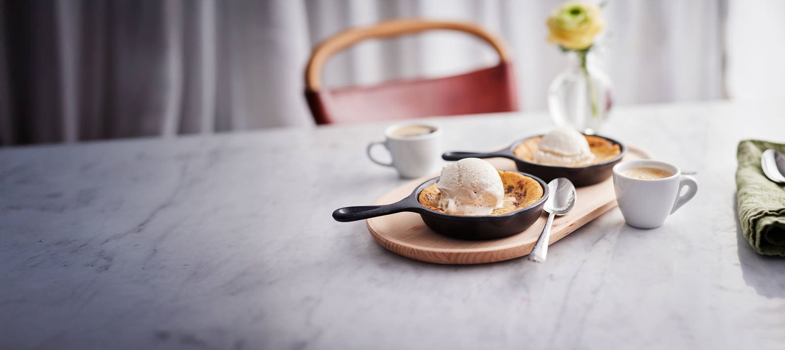 recipe image Chocolate Dream Cookies with Ice Cream