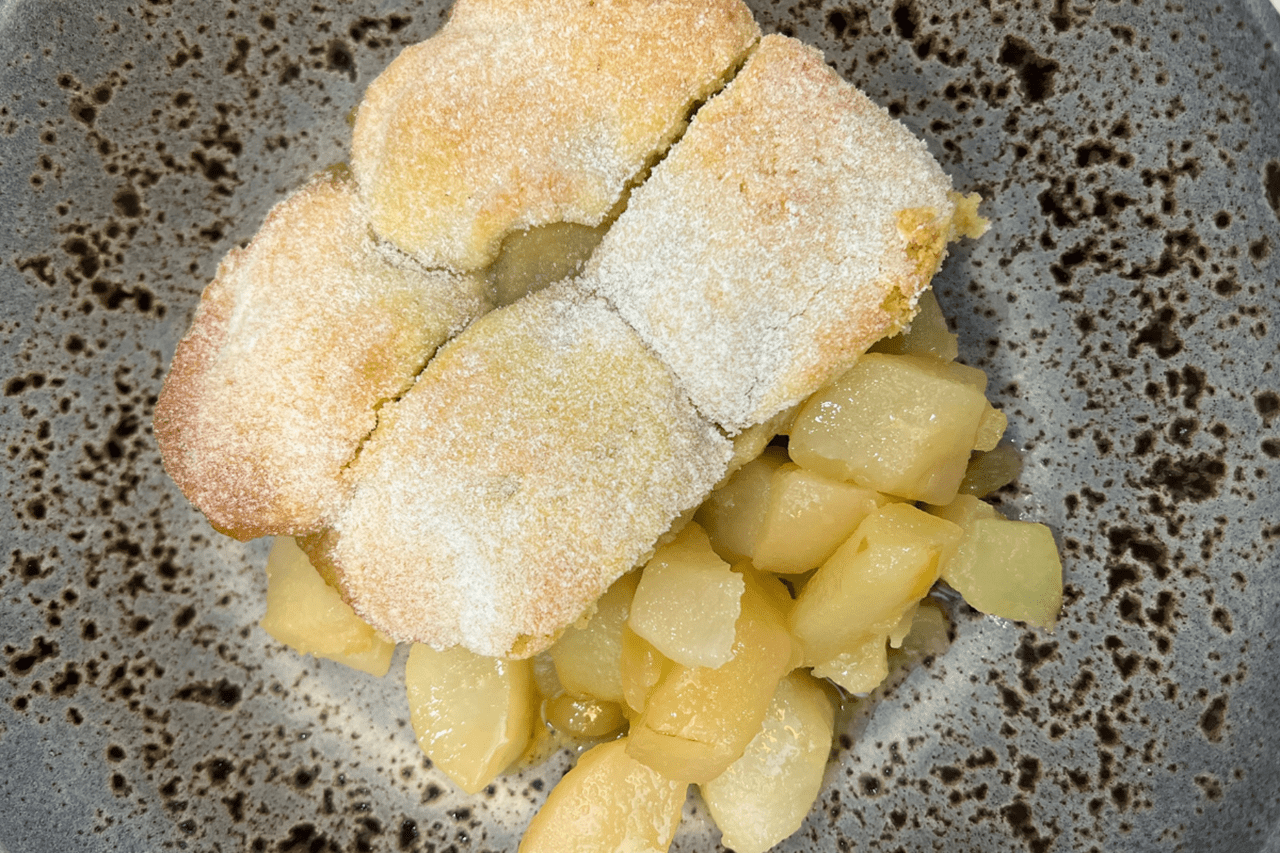 recipe image Pear & Ginger Cobbler