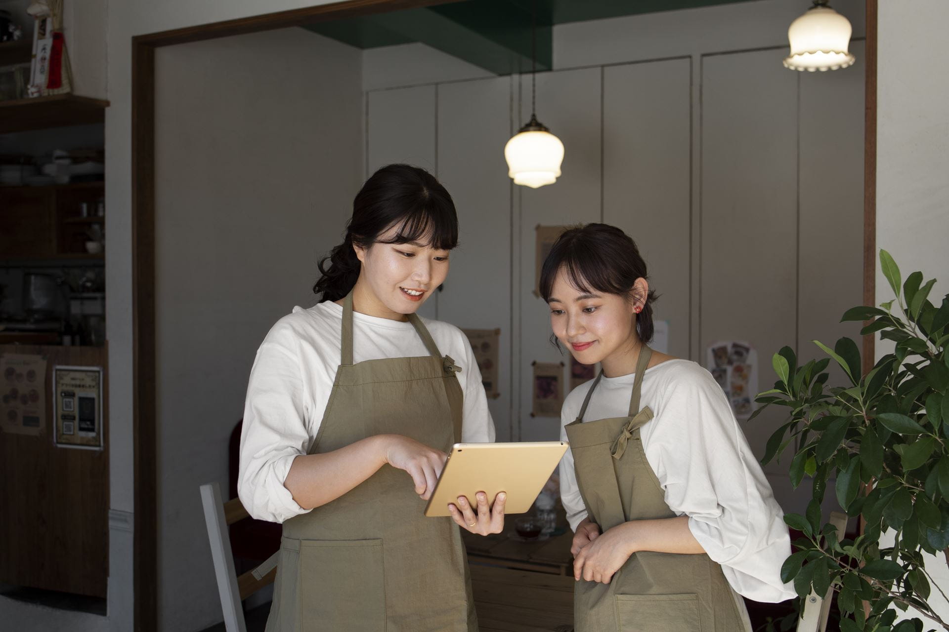 Article, 4 Smart Ways to Boost Restaurant Profits Without Raising Prices  