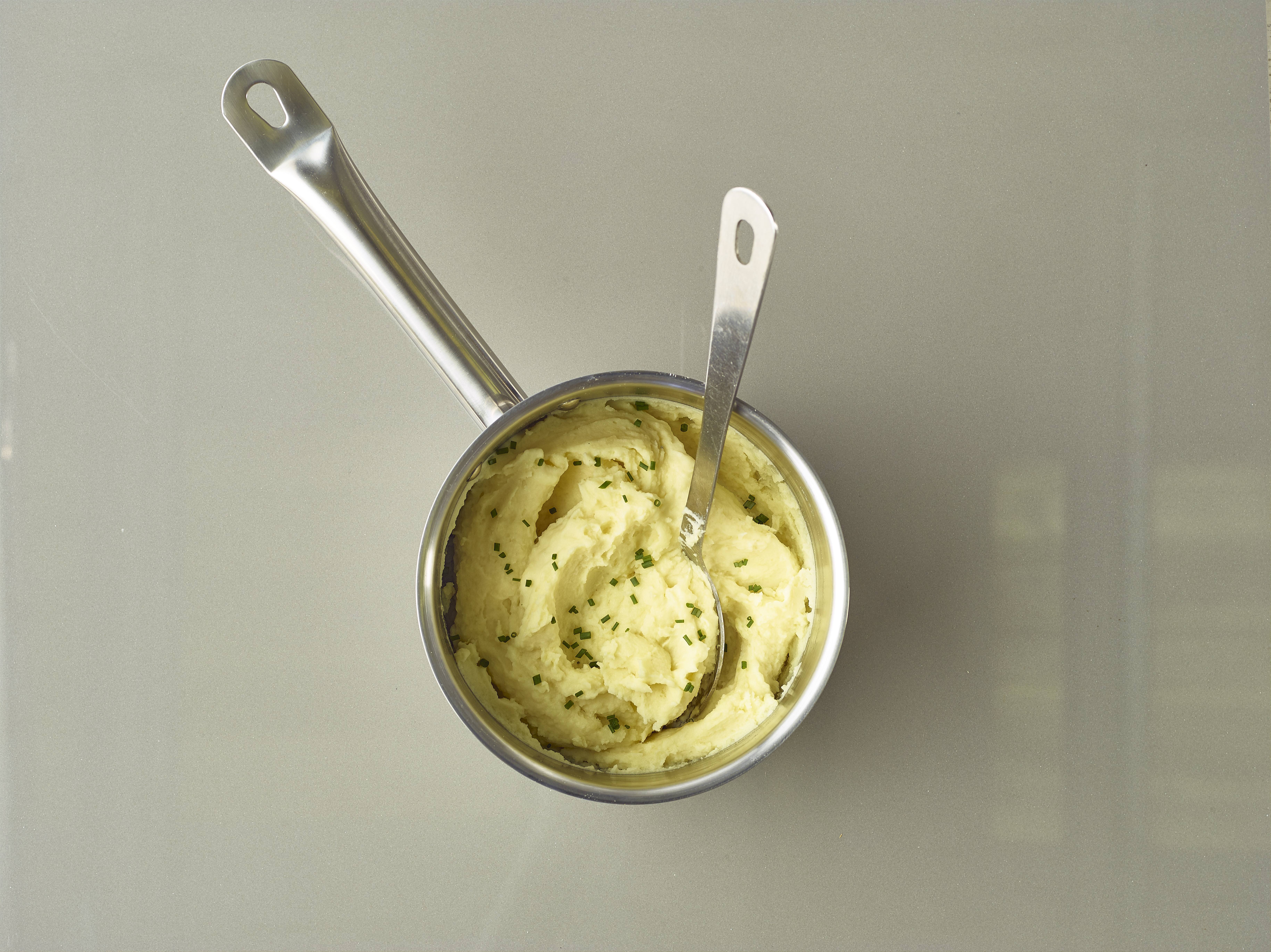 recipe image Purée de pommes de terre crémeuses à l'ail