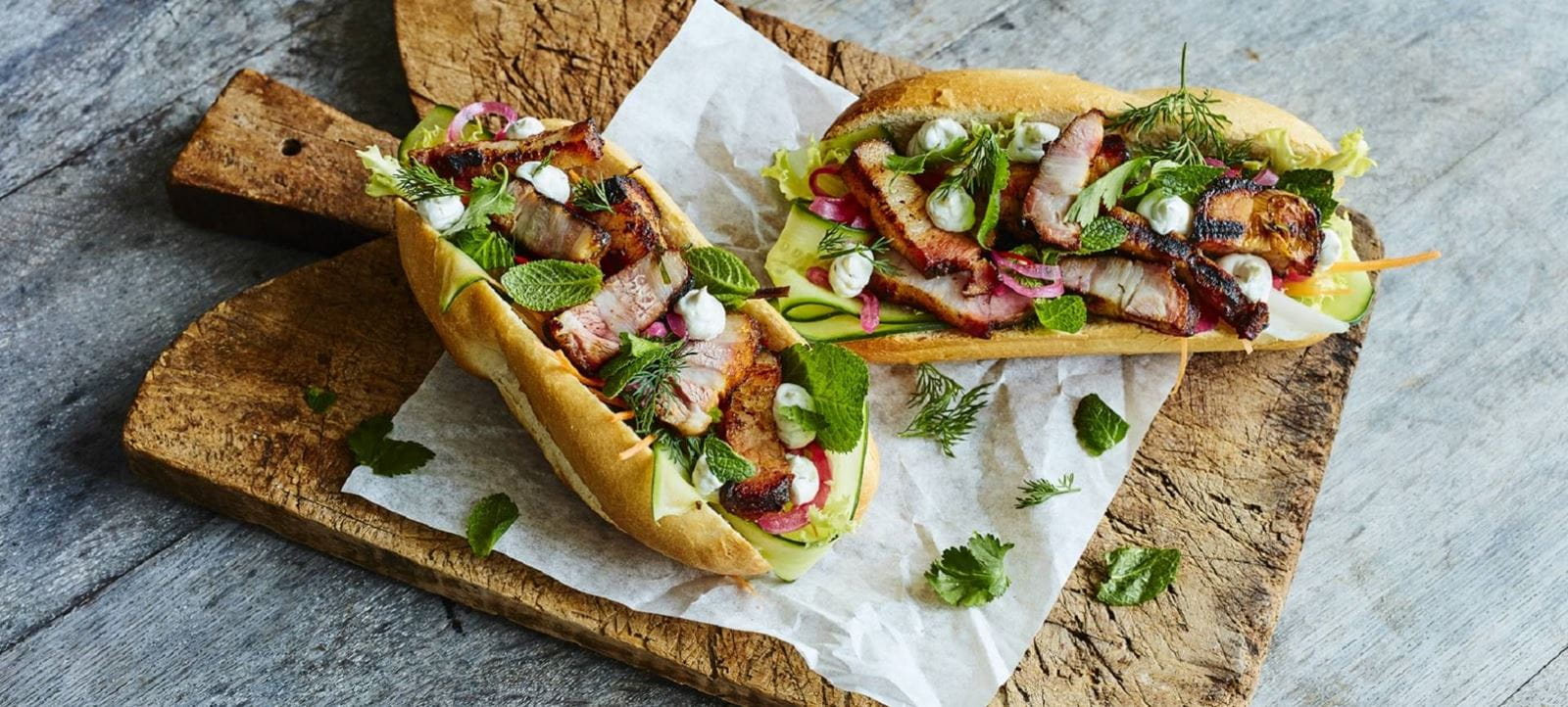 recipe image Bánh mì à la poitrine de porc