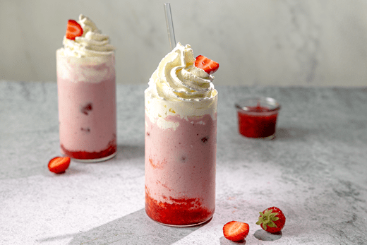 recipe image Aardbeien Milkshake met Slagroom