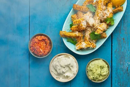 recipe image Maïsreepjes met 3 verschillende dips