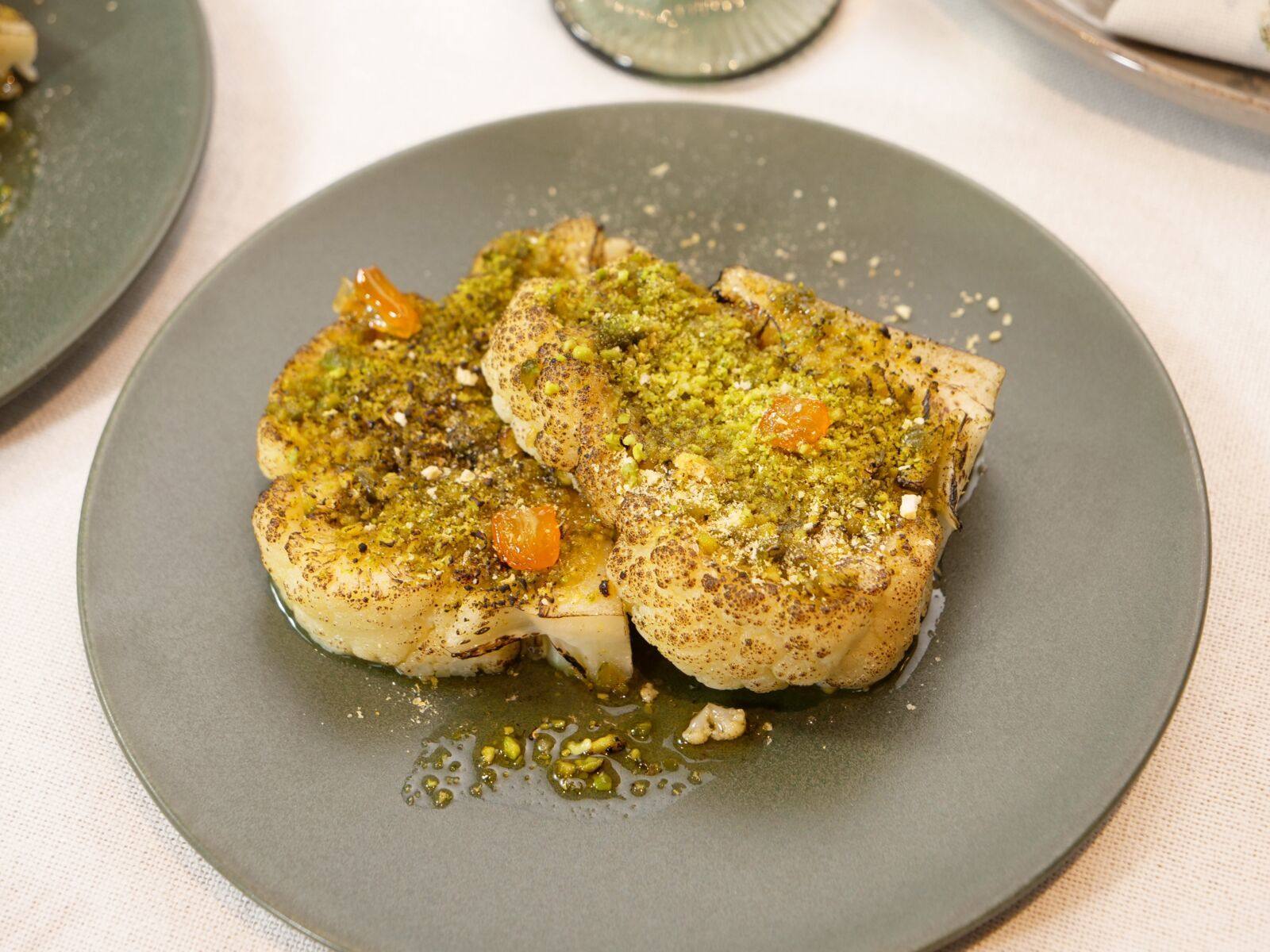 recipe image Pistache Bloemkool Steak met Beurre noisette