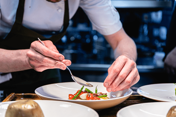 Firmowe imprezy świąteczne – jak zadbać o potrzeby wszystkich gości