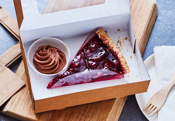 Ciasto z galaretką i musem czekoladowym na wynos