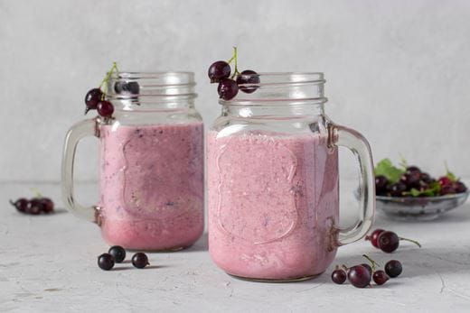 recipe image Koktajl z czarnej porzeczki