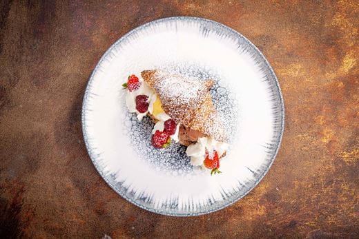 recipe image Croissant wegański z kremem chałwowym