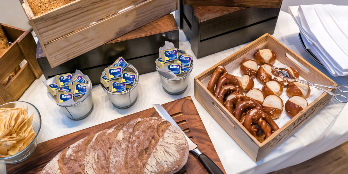 Rama 100% roślinna alternatywa dla masła 79% 192 x 10 g