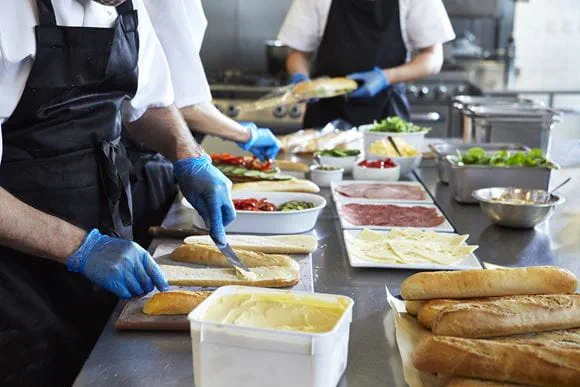 Vegetais salteados com manteiga ou creme vegetal