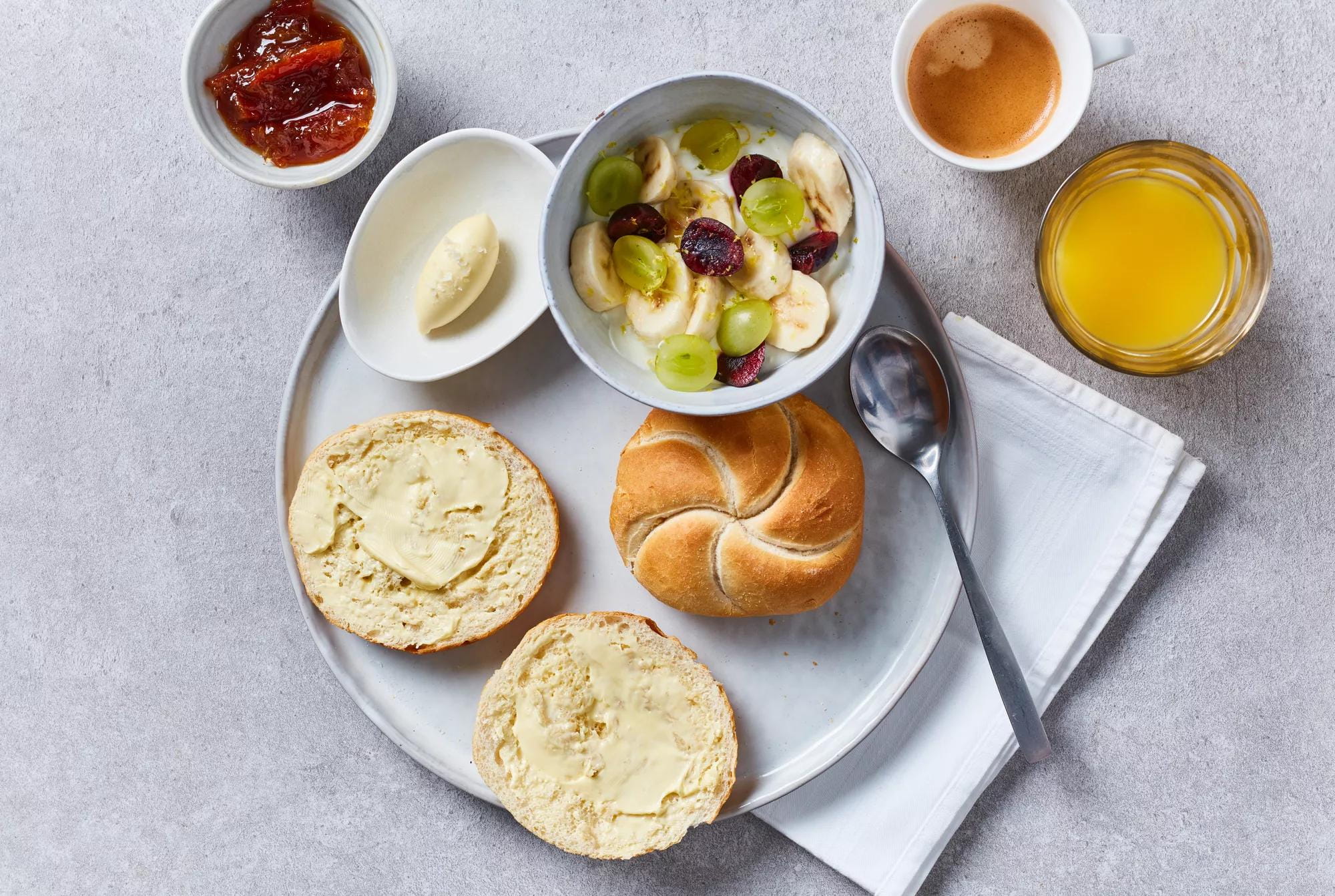 webimage-Hotel_-Breakfast-plate-w-butter-bun-jpg