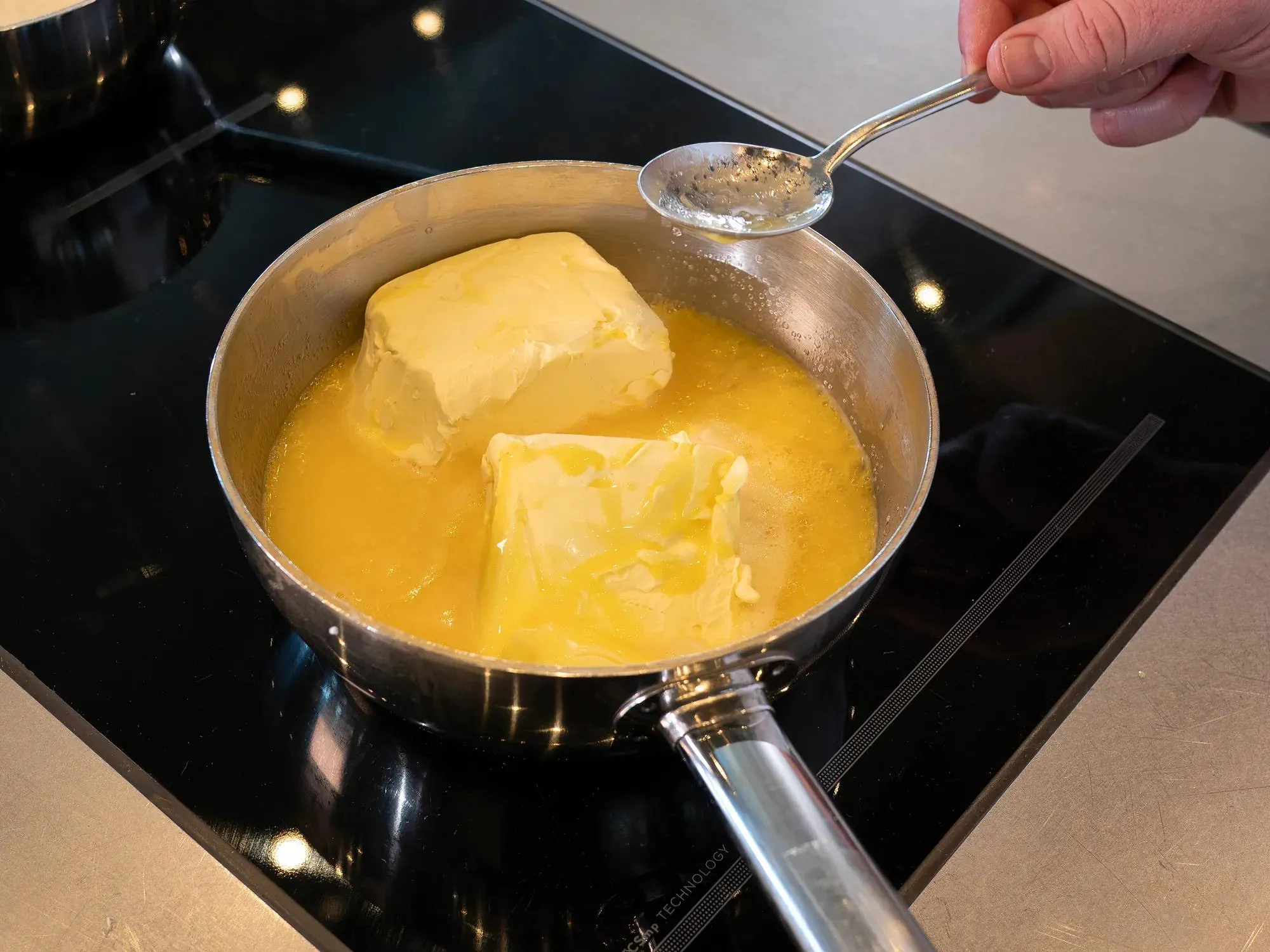 webimage-Melting-Margarine1