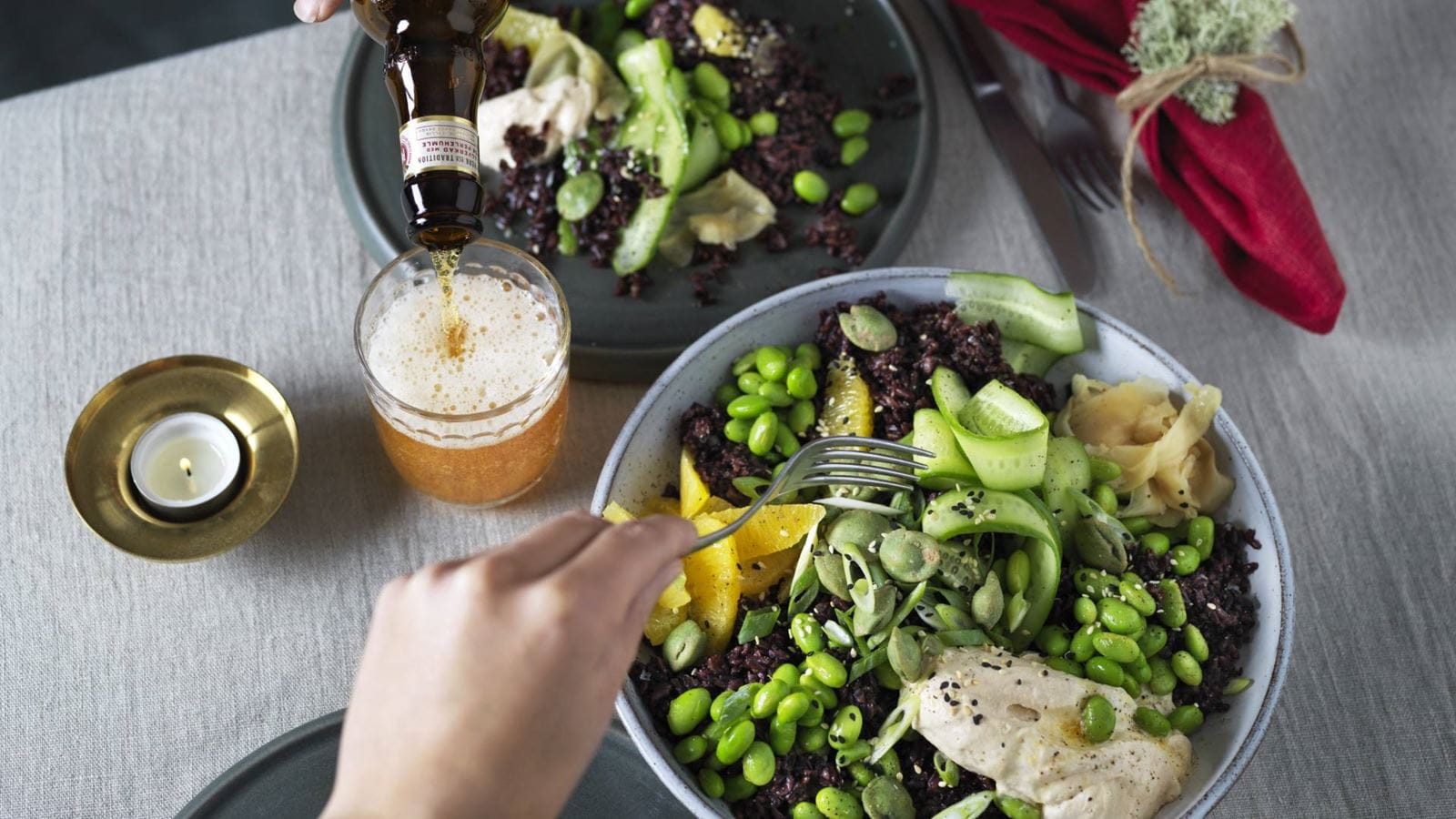 recipe image Apelsinssallad med svart ris & chiliklick