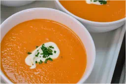 Soppa, cream fraiche, lunch