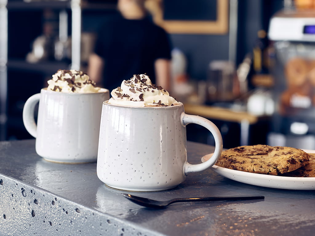 café, varmchoklad, grädde, vinter, mugg, kakor