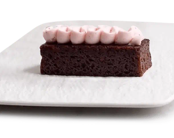 recipe image Chokladkaka med hallonfrosting