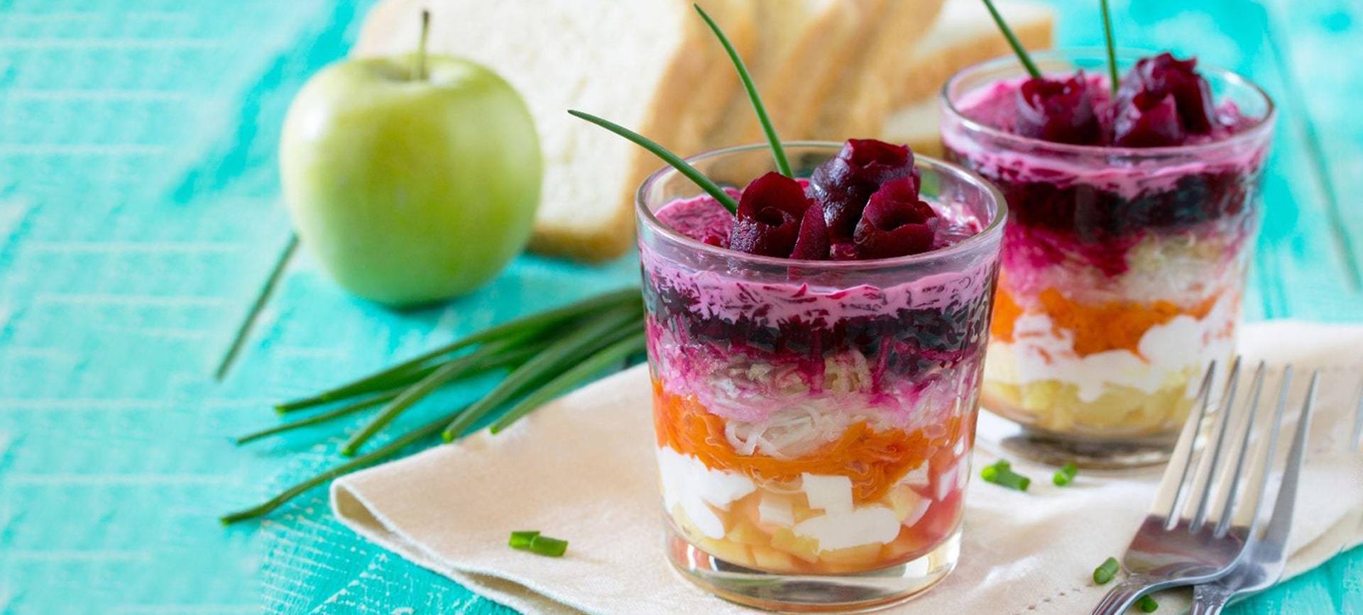 recipe image Sebze Salatası - Pancarlı, Elmalı ve Yumurtalı